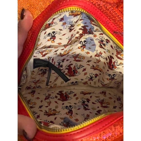 Loungefly x Disney Fall leaves red SequinMinnie Mouse Ombre Mini Backpack - Picture 12 of 13